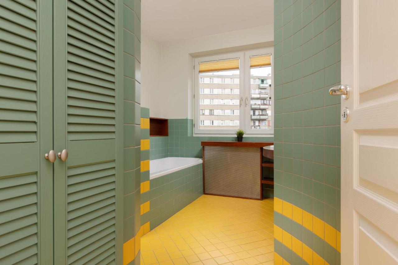 Spacious & Quiet 1 Bedroom Apartment In Pruszkow By Noclegi Renters Bagian luar foto